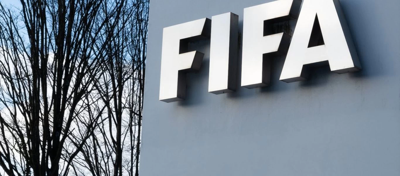 Η FIFA «διαγράφει» την Ρωσία - Απαγορεύει τη σημαία και τον ύμνο της σε όλες τις διοργανώσεις